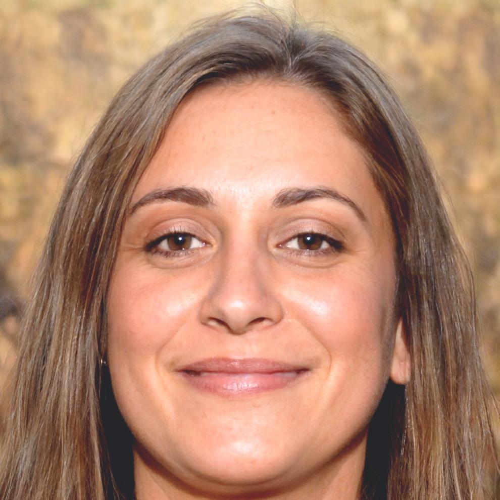 Sienna MacLeod, Process Automation Expert